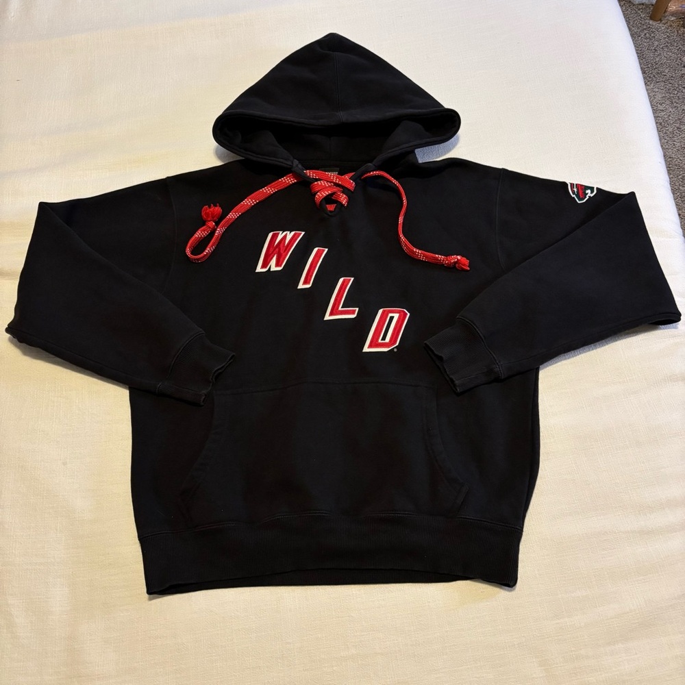 Signature Concepts by Gold Country Minnesota Wild Hoodie